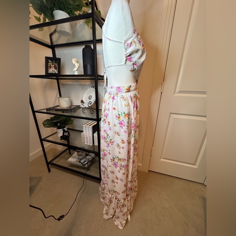 NWT WAYF Metallic Halter Maxi Dress Ivory Floral Size L - Picture 5 of 8